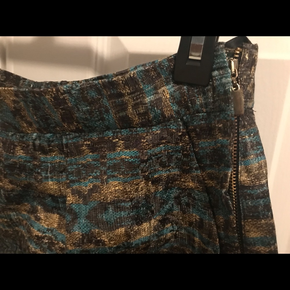 Elegant midi skirt. - Picture 4 of 8